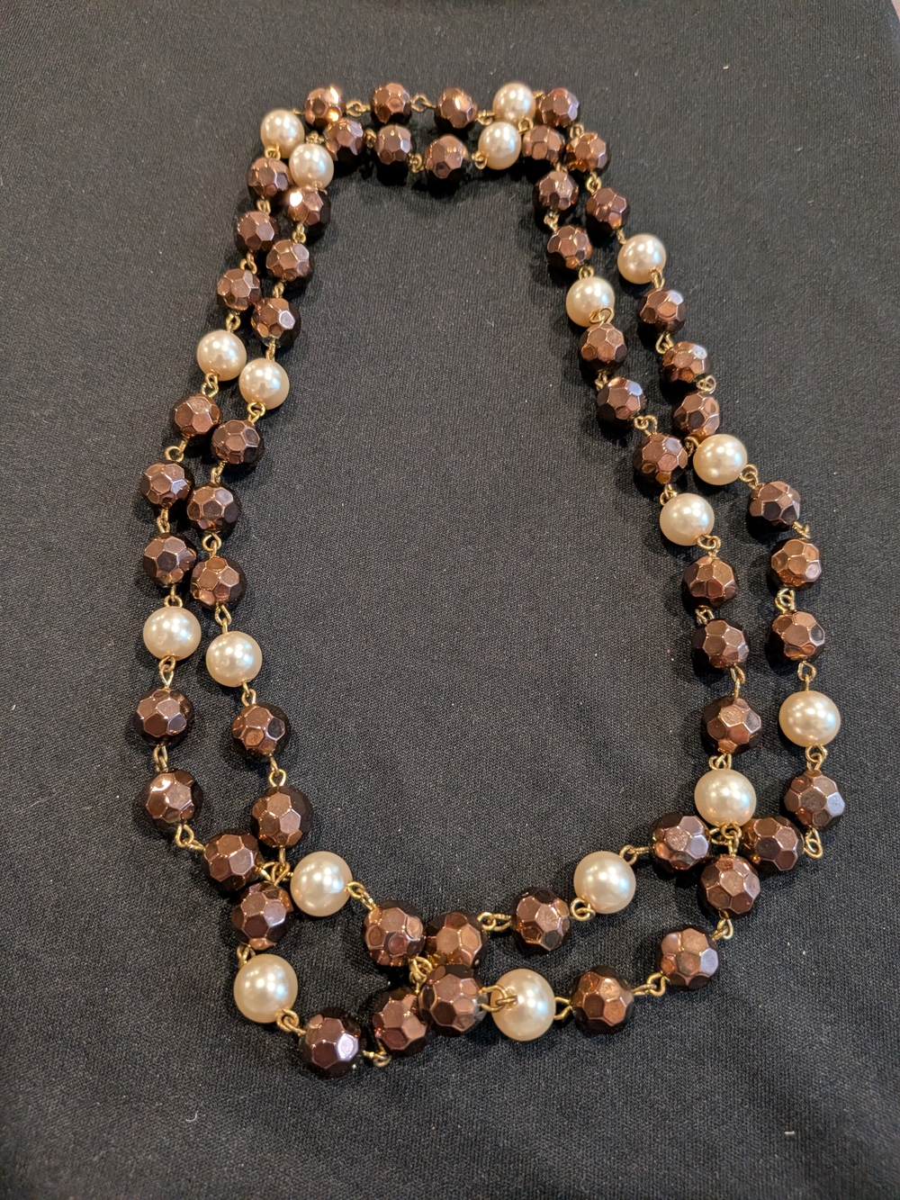 Classic One -Strand Pearl and Faceted Bead Necklace - Brown & Cream 20.1/9"